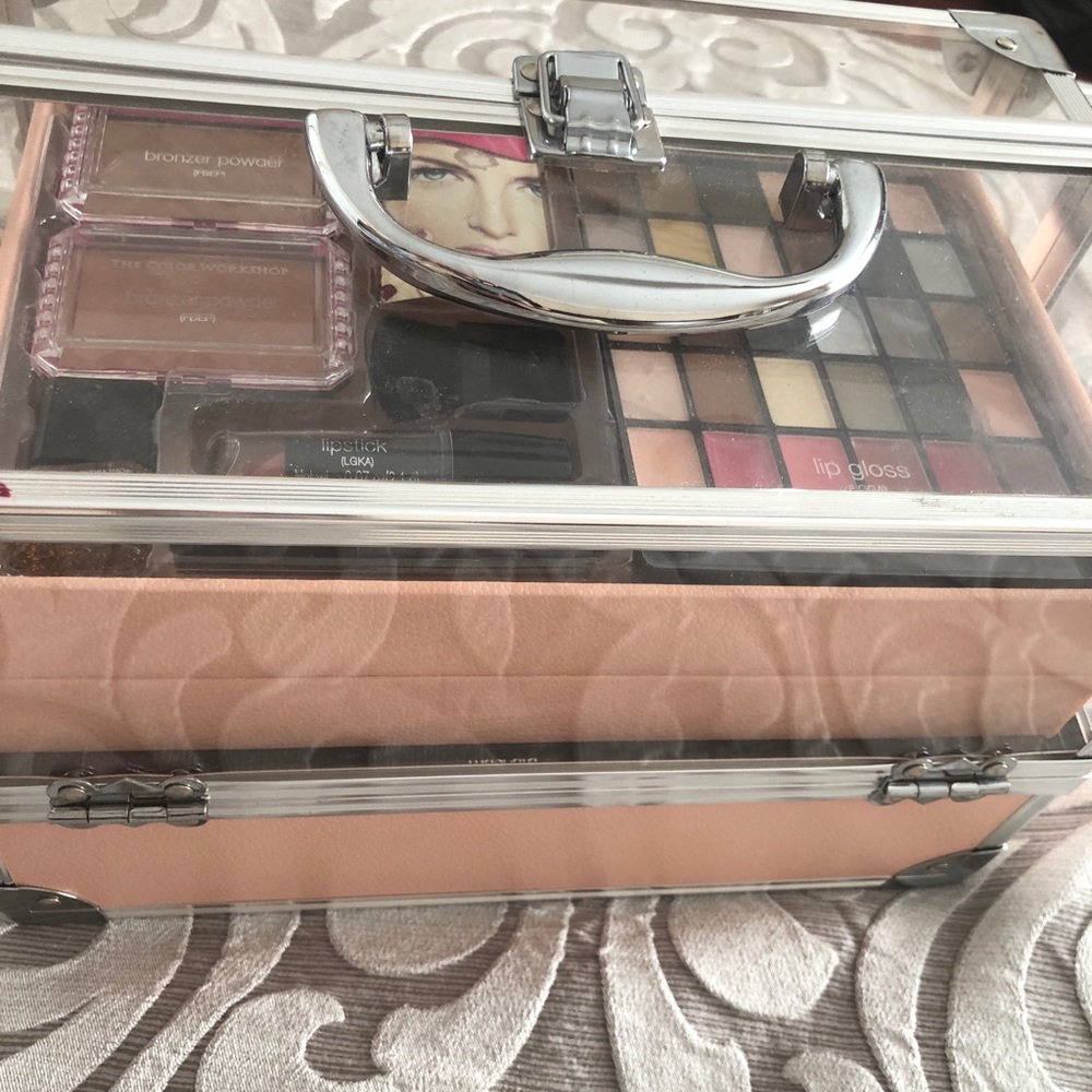 Make up box